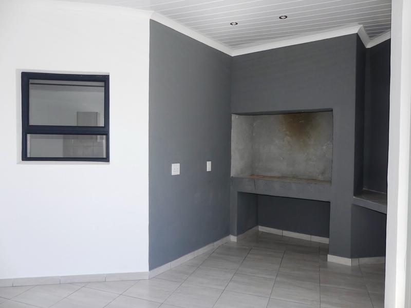 4 Bedroom Property for Sale in Golden Mile Western Cape